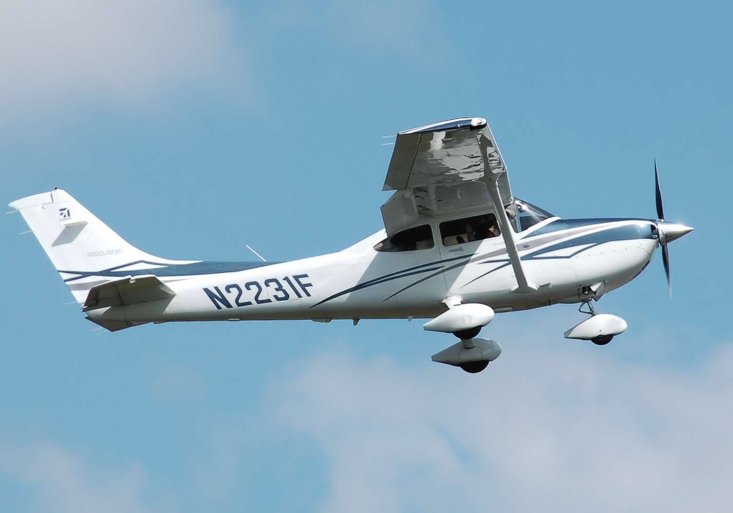 CESSNA 182 - imagine 3